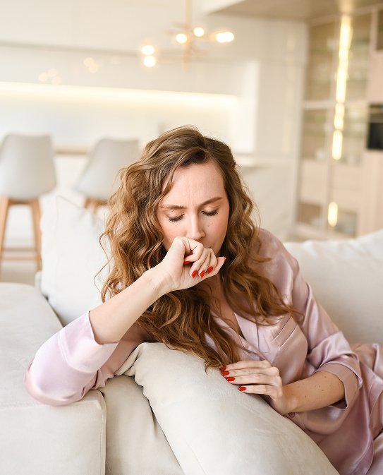 coronavirus-disease-covid-19-symptoms-runny-nose-sore-throat-cough 1